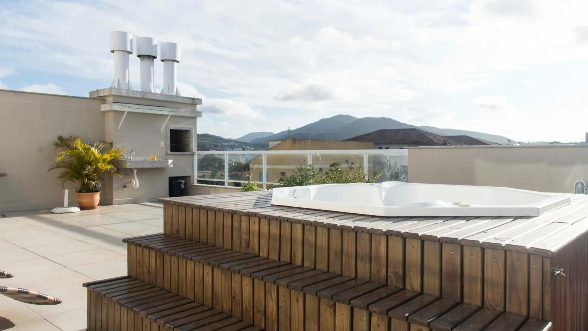 Cobertura No Centrinho Dos Ingleses Com Jacuzzi Privativa Ing-010-1303 Florianópolis 公寓